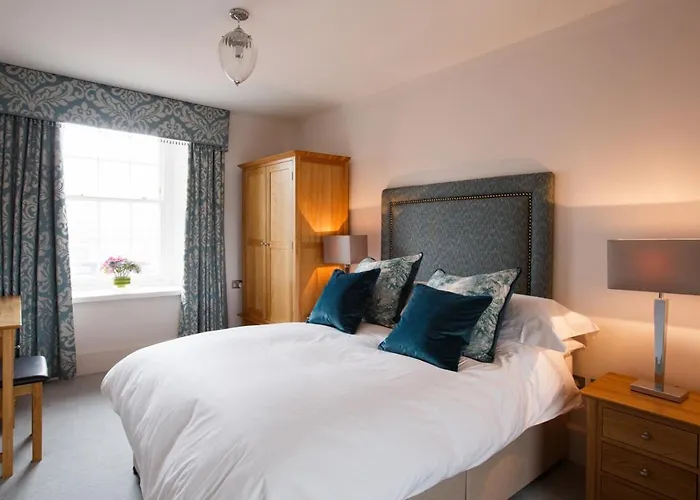 Discover the Best Hotels in Cardigan for Your Stay