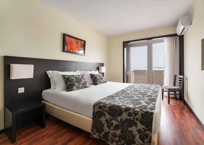 Top Hotels in Porto