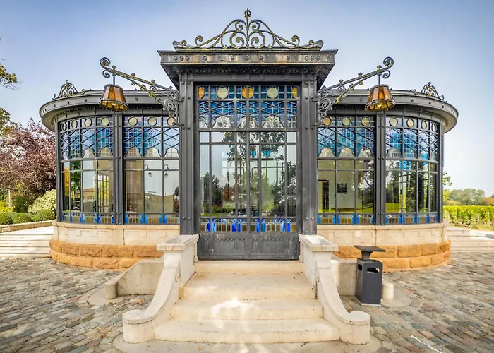 Prime 5-Star Hotels in Bordeaux's Heart