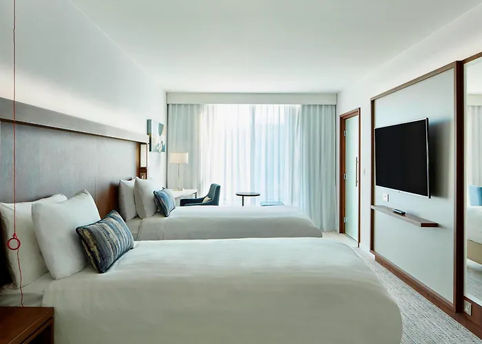 Best Hotels near London Luton Airport in Luton : Top Accommodation Options